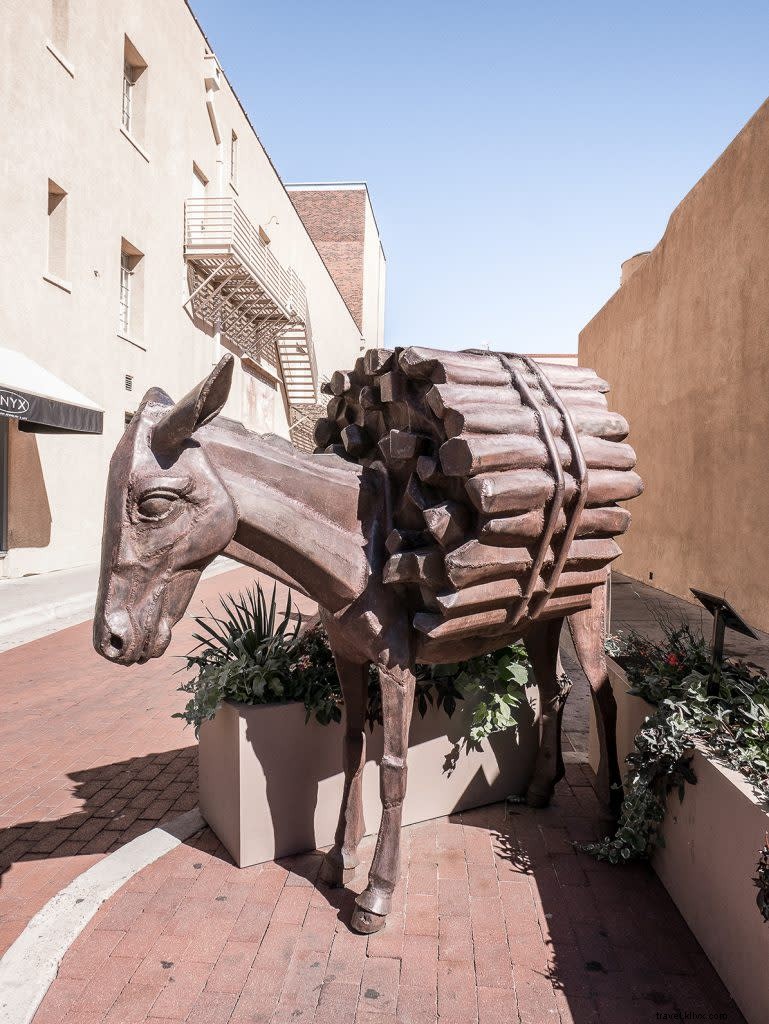 Ikuti Tur Situs Bersejarah Santa Fe 
