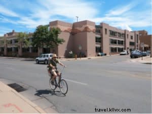 Santa Fe Naik Sepeda Adalah Salah Satu Perjalanan yang Manis 
