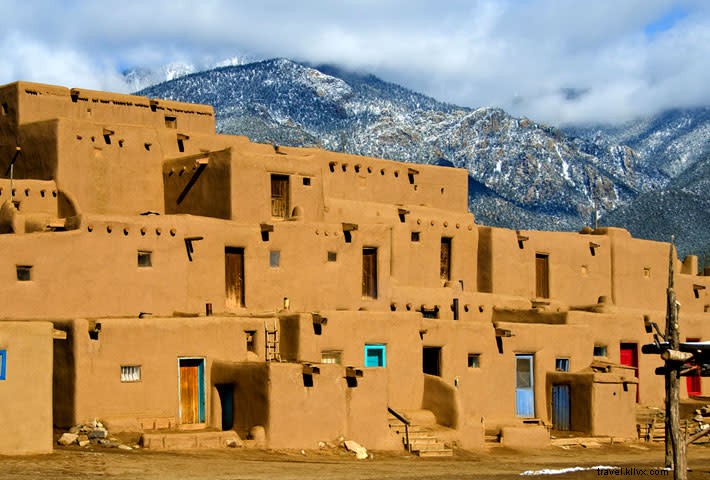 Viaje en el tiempo al estilo de Santa Fe:visite pueblos nativos americanos 