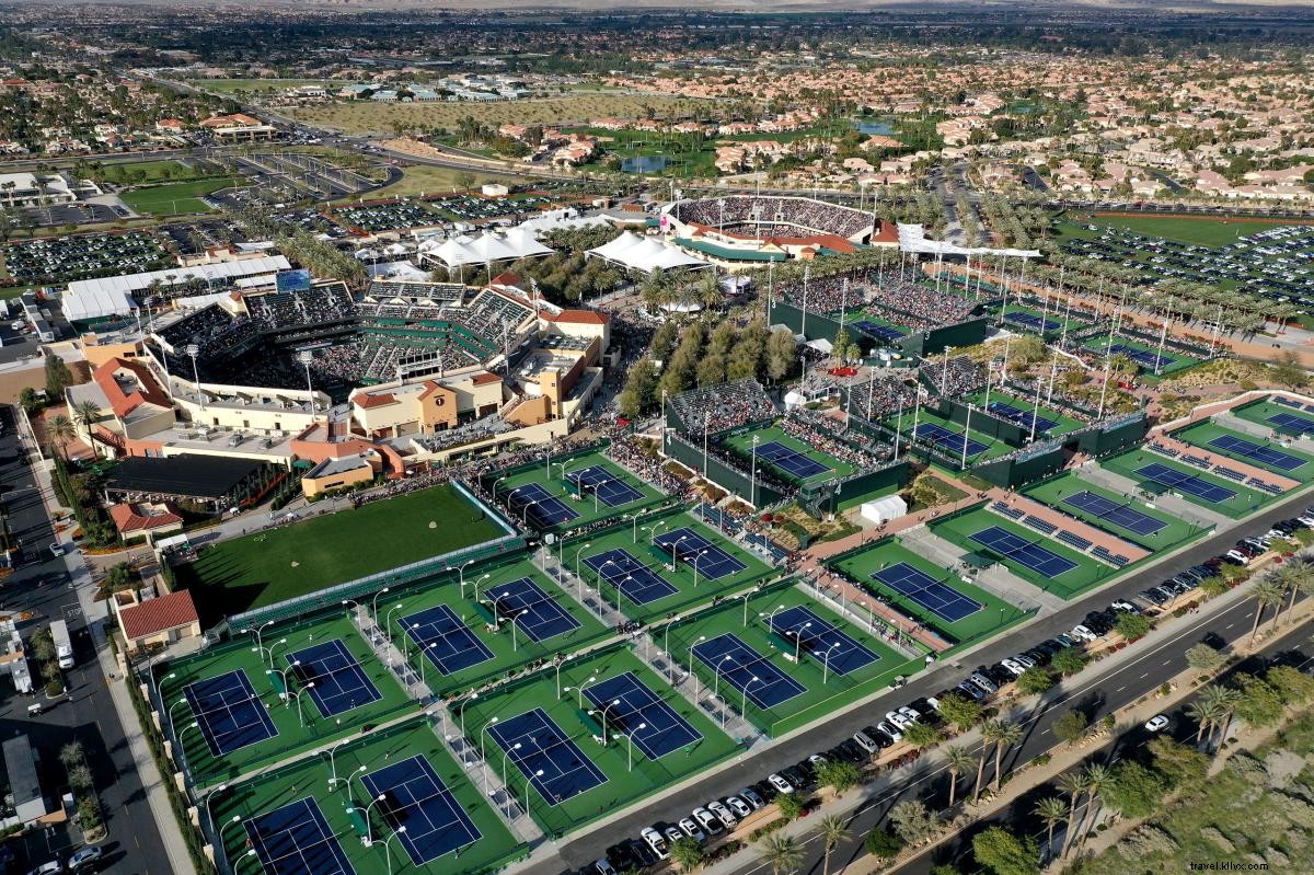 Tempat Bermain Tenis di Greater Palm Springs 