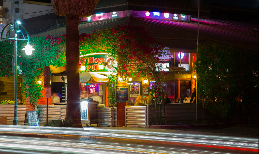 Meilleurs bars sportifs à Greater Palm Springs 