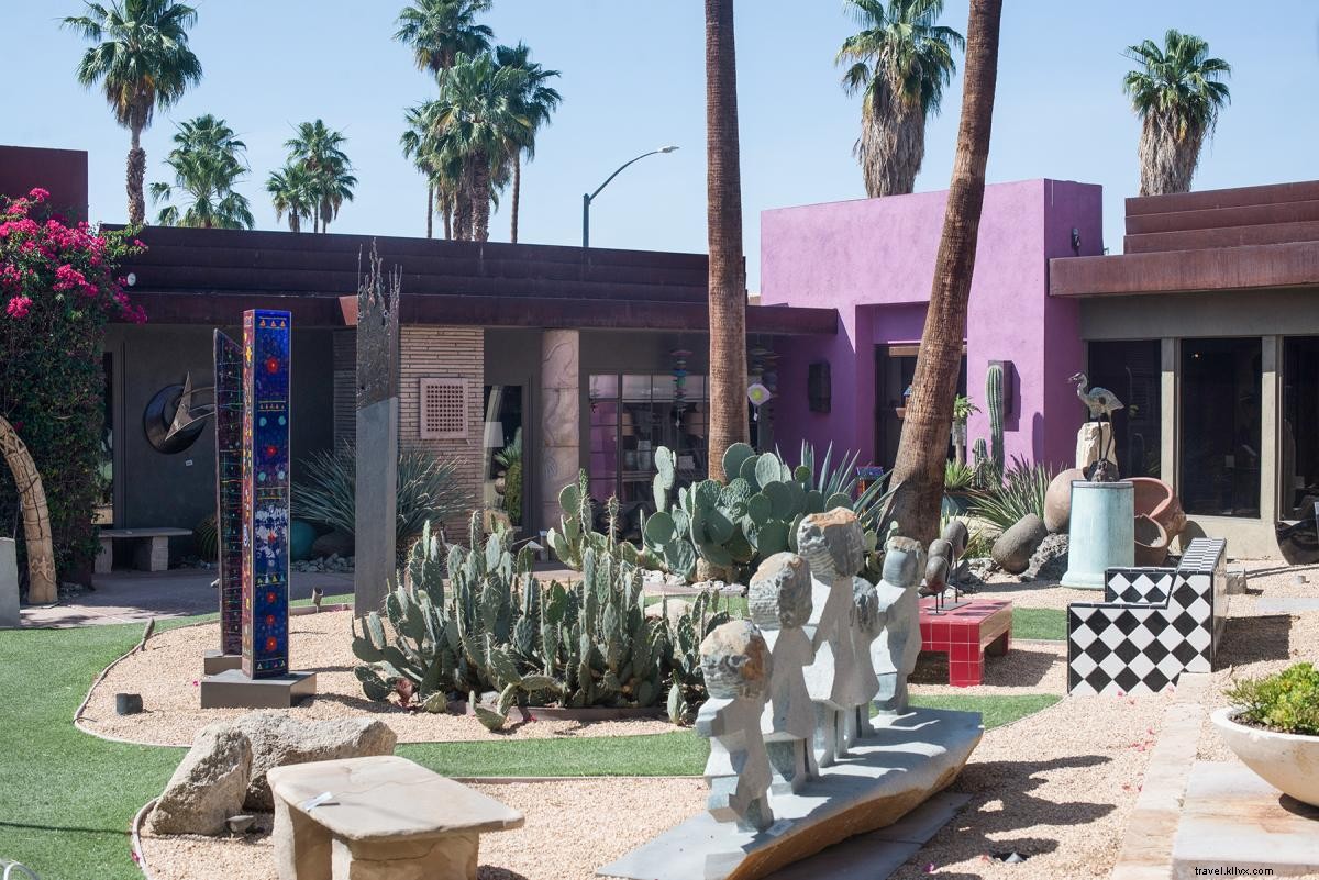 Exhibiciones de arte al aire libre imperdibles en Greater Palm Springs 