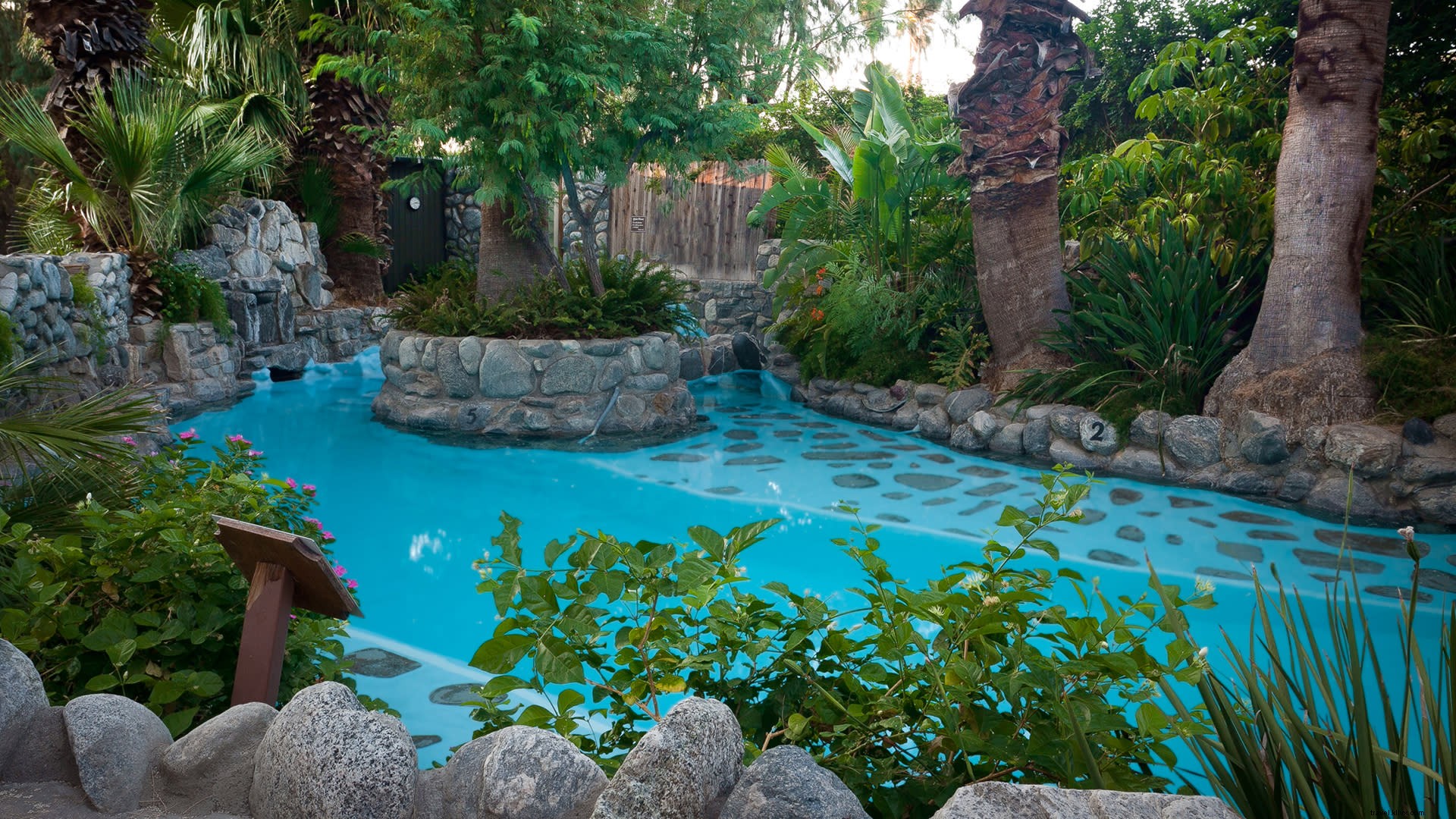 Ofertas de spa de verão relaxante em Greater Palm Springs 