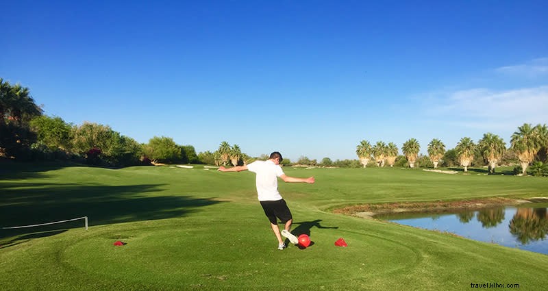 Pengalaman Golf Off the Wall di Greater Palm Springs 