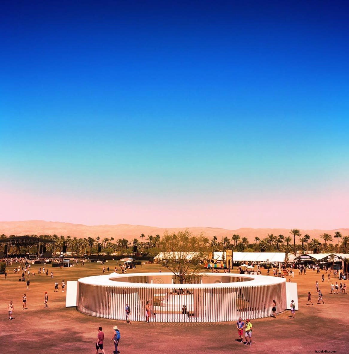 Coachella Menempatkan Seni Kontemporer di Peta Budaya Greater Palm Springs 