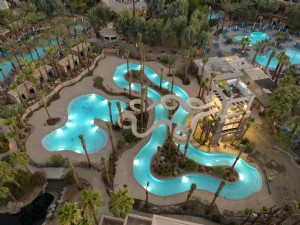 5 aventuras del  parque de atracciones  en el oasis 
