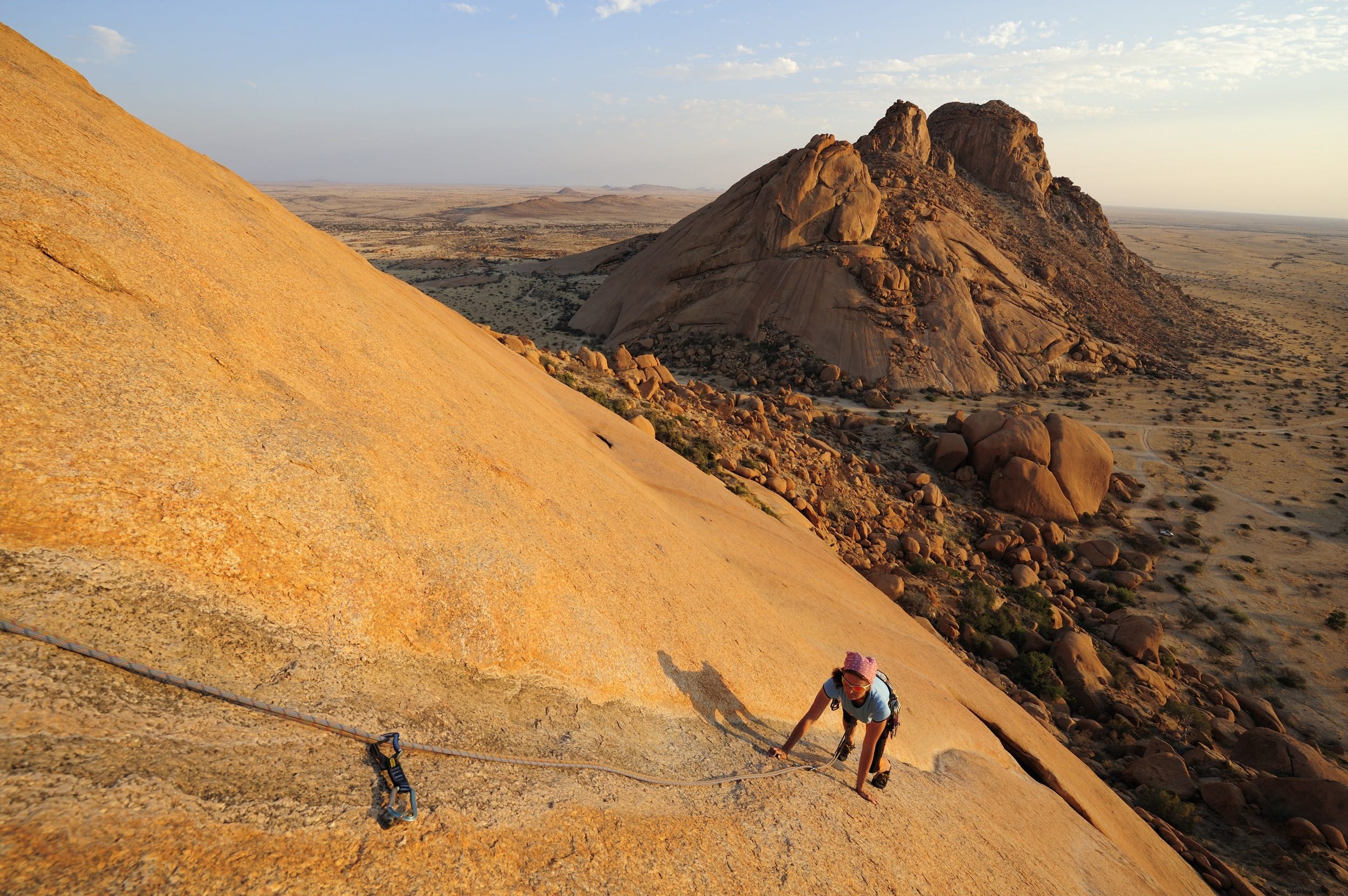 Embarque en las dunas, escalada, surf y más:encontrar aventuras en Namibia 