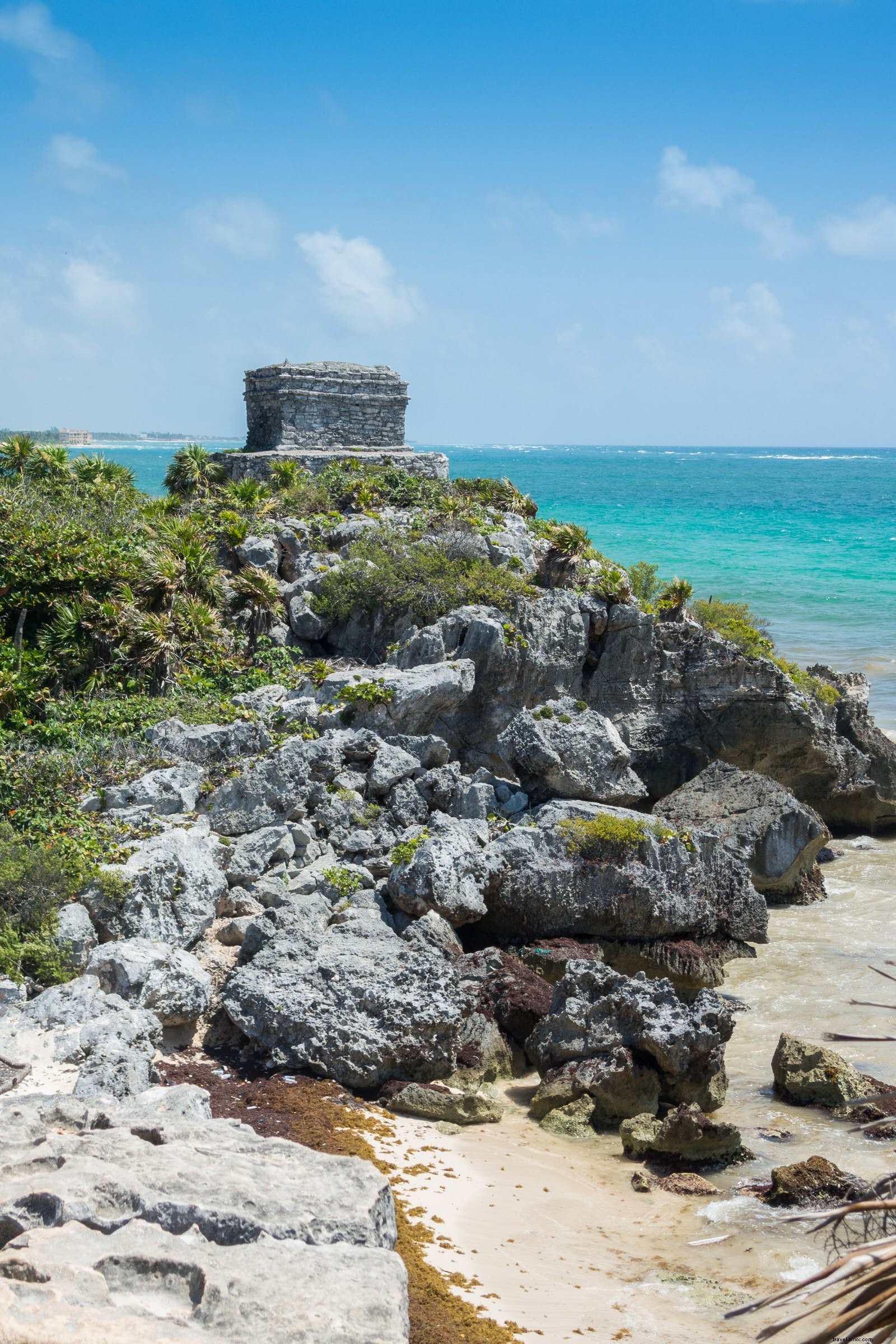 À beira da água:nove ruínas costeiras cênicas 
