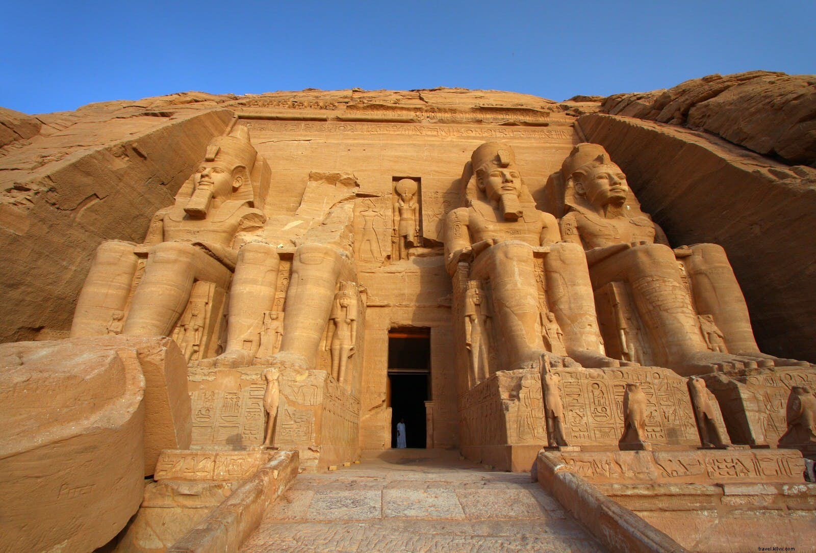Rahasia makam dan kuil Mesir selatan 