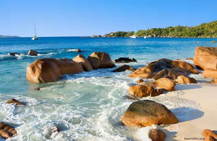 Pantai dan pulau kecil terbaik untuk perjalanan di tahun 2014 