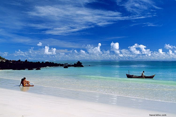 Kepulauan Komoro:pesona tropis terpencil