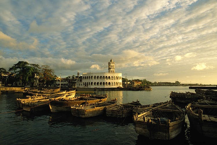 Kepulauan Komoro:pesona tropis terpencil