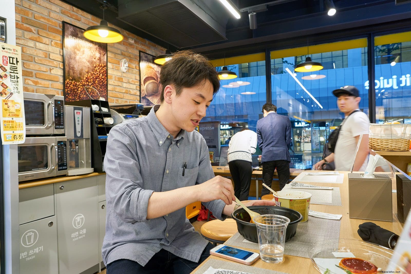 Cara berpesta di toko serba ada Korea 