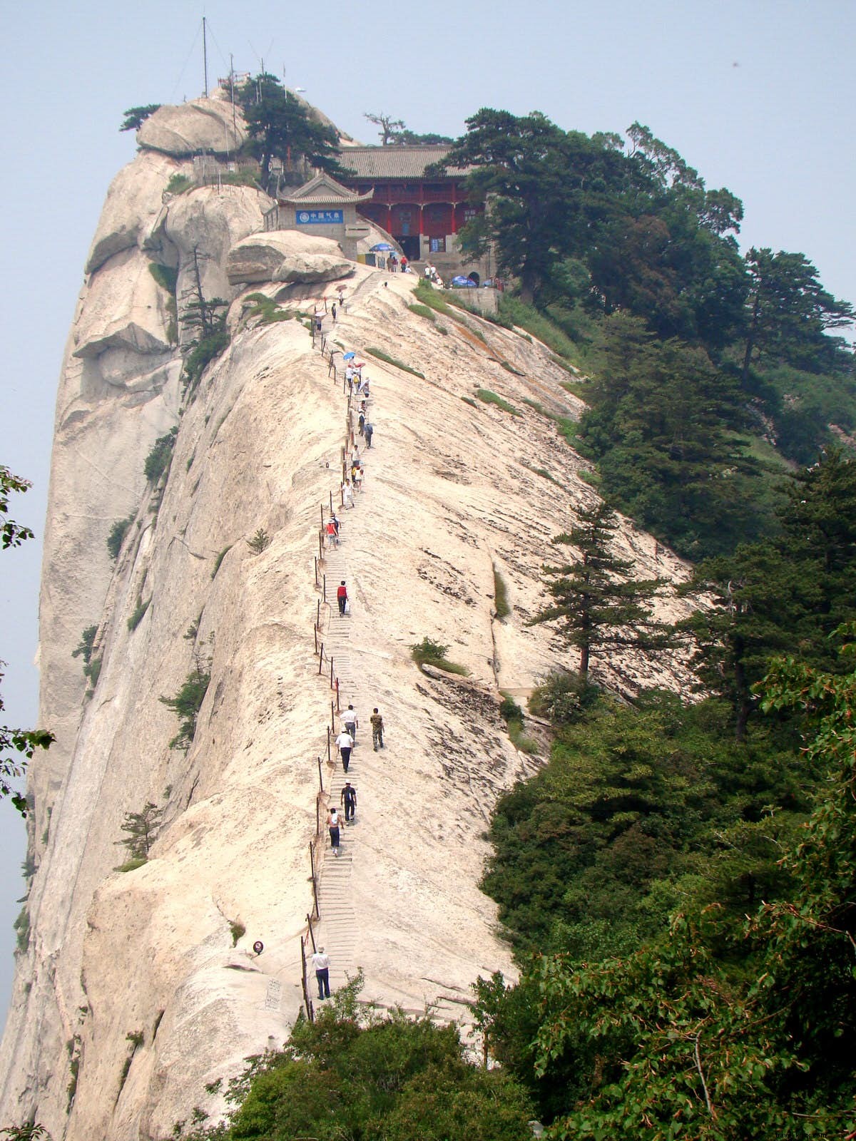 Fuga da Xi an:Escursionismo Hua Shan, Il sacro picco taoista della Cina 