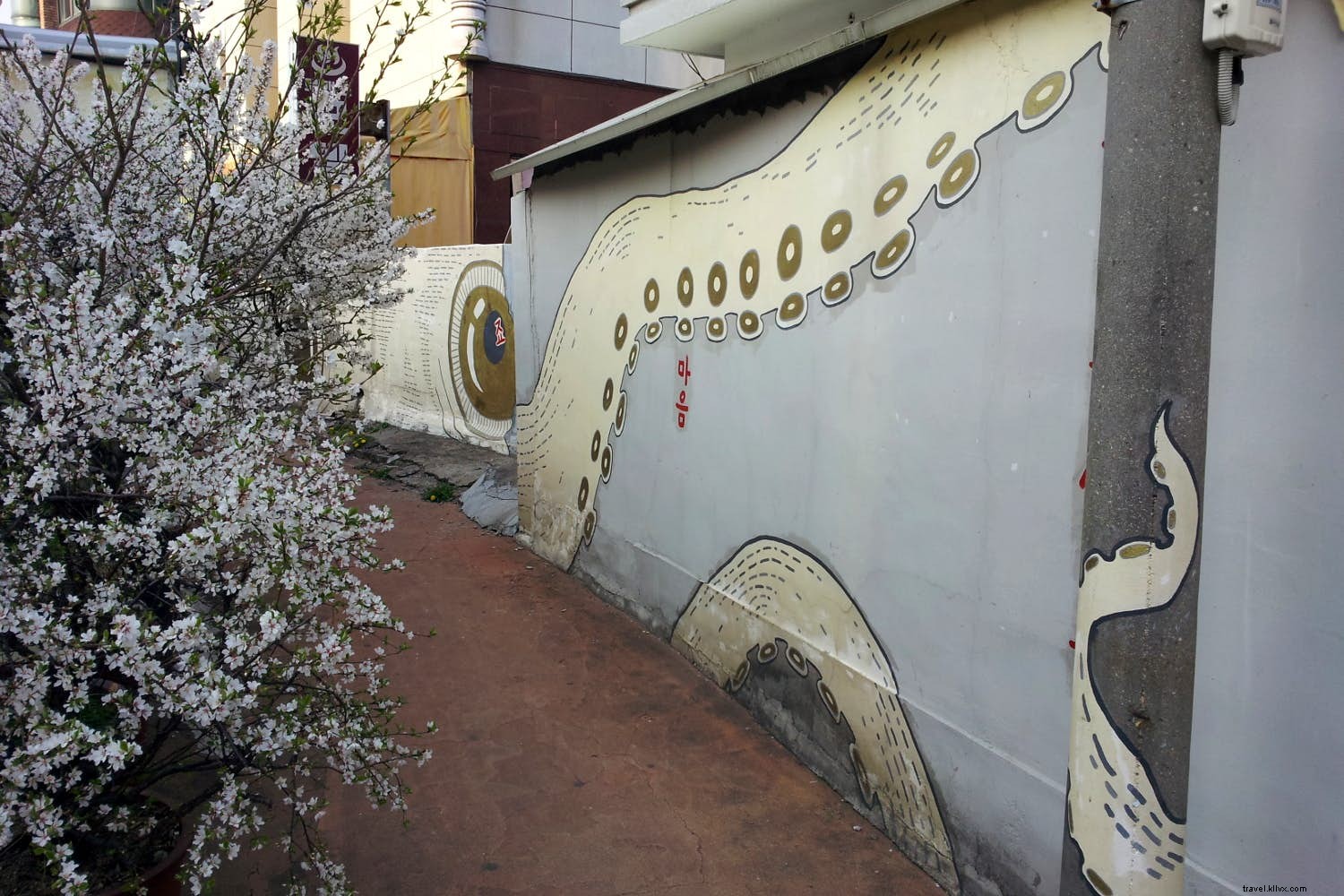 Una guida ai villaggi murali più affascinanti della Corea del Sud 