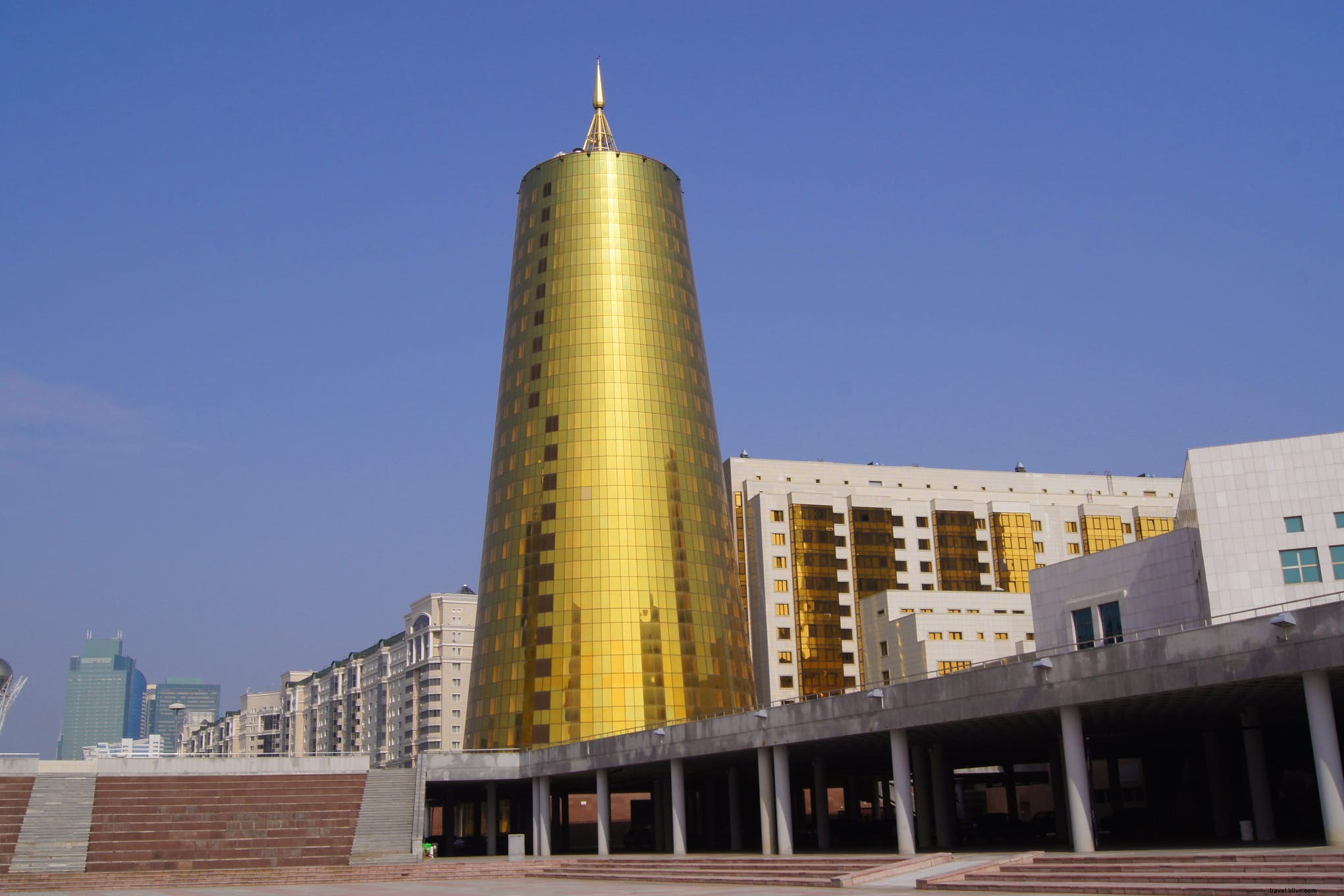 Une visite de l architecture loufoque et merveilleuse d Astana 