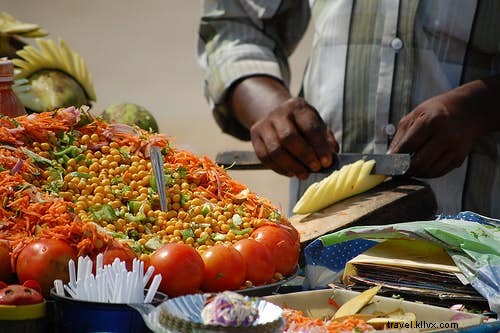 Come mangiare lo street food indiano in sicurezza 
