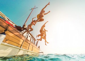 6 destinasi indah untuk berlayar di musim panas 