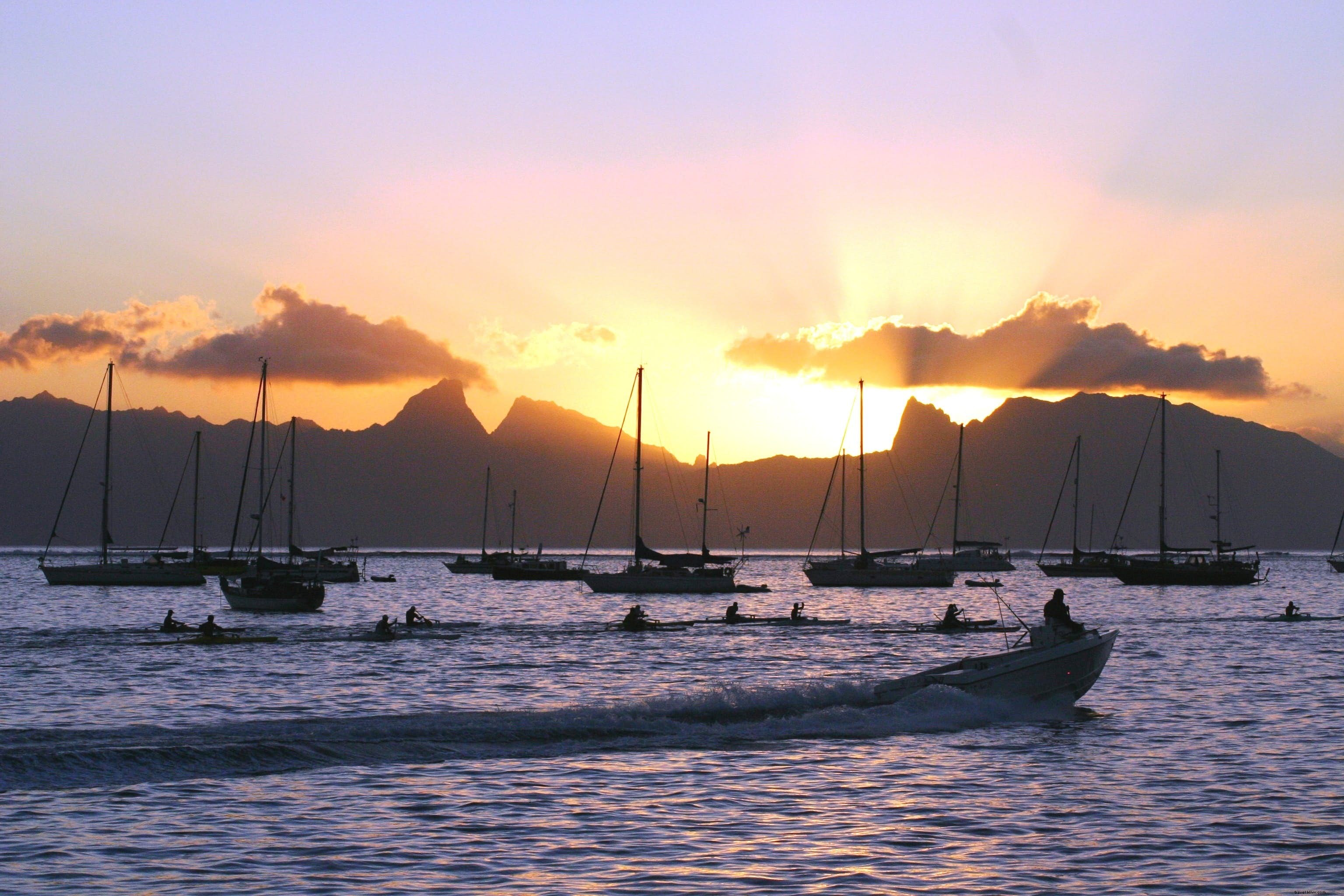 6 destinos idílicos para velejar no verão 