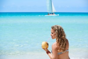 Berlayar ke tur rum terbaik di Karibia 
