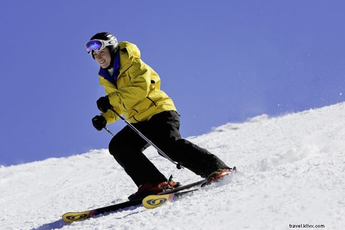 PENJELAJAH LUAR RUANGAN:10 Tips untuk Pemain Ski dan Papan Seluncur Pertama Kali 