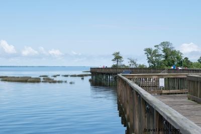 Explore los Outer Banks de Carolina del Norte a pie:una guía de senderos 