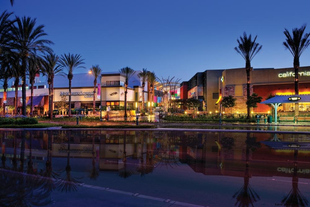 Tempat Menginap di Anaheim:Radisson Blu Anaheim 