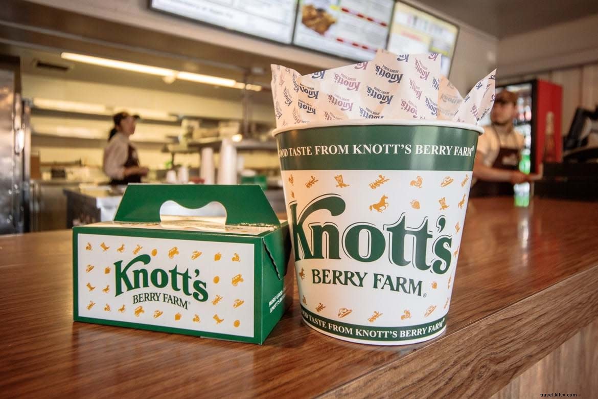 Los mejores bocadillos en Knott s California Marketplace 