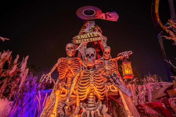 Hal-Hal Halloween Terbaik Untuk Dilakukan Di Sekitar Anaheim 
