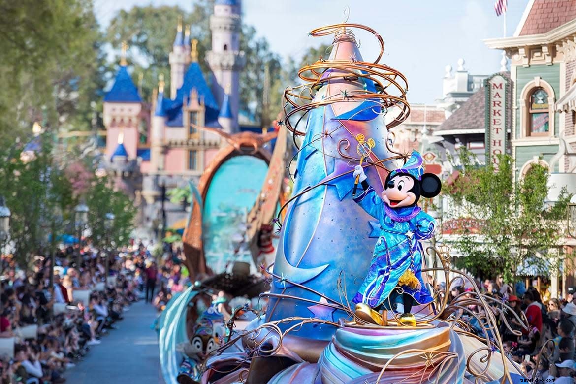 Experimente o Disneyland Resort em sua sala de estar 