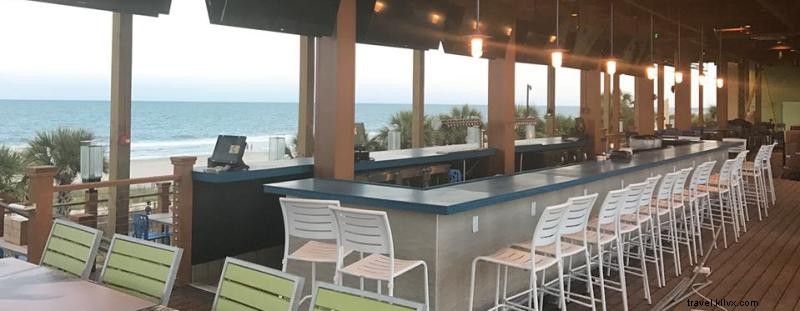 Relaxe no outono nestes restaurantes à beira-mar 