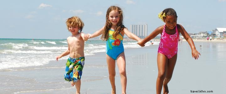 La vacanza primaverile della tua famiglia appartiene alla spiaggia 