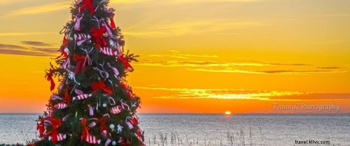クリスマスの12日間、 6日目：マートルビーチのダウンタウンの遊歩道で休日をお楽しみください 