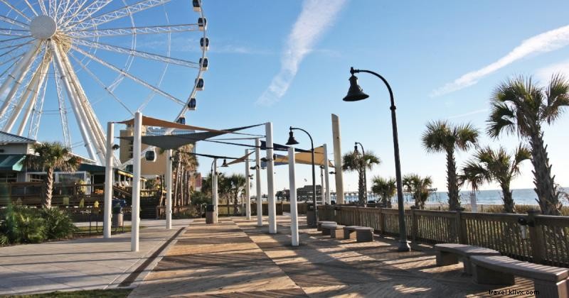 I modi migliori per i visitatori internazionali di godersi il Myrtle Beach Grand Strand mentre si allontanano le persone 