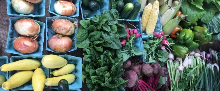 Mercados de fazendeiros da área de Myrtle Beach tornam a alimentação local fácil e divertida 