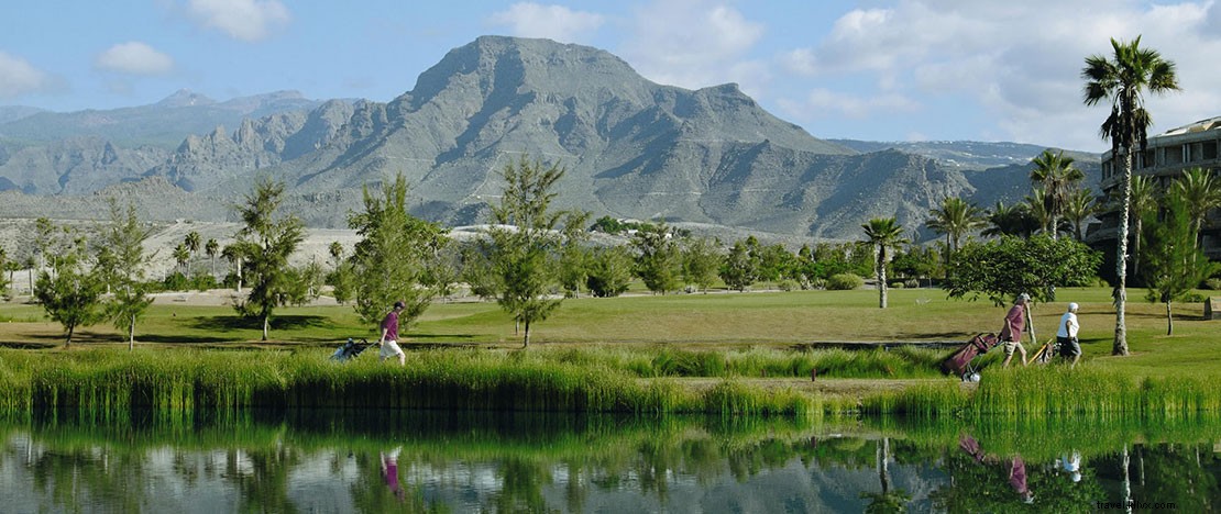 Di Kepulauan Canary Anda dapat bermain golf di musim panas dan sepanjang tahun 