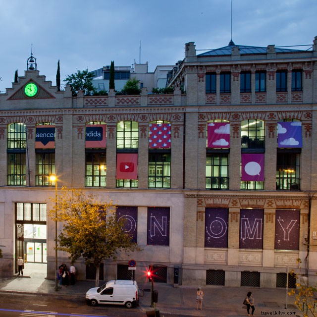 Restaurantes e cafés ao ar livre em museus de Madrid 