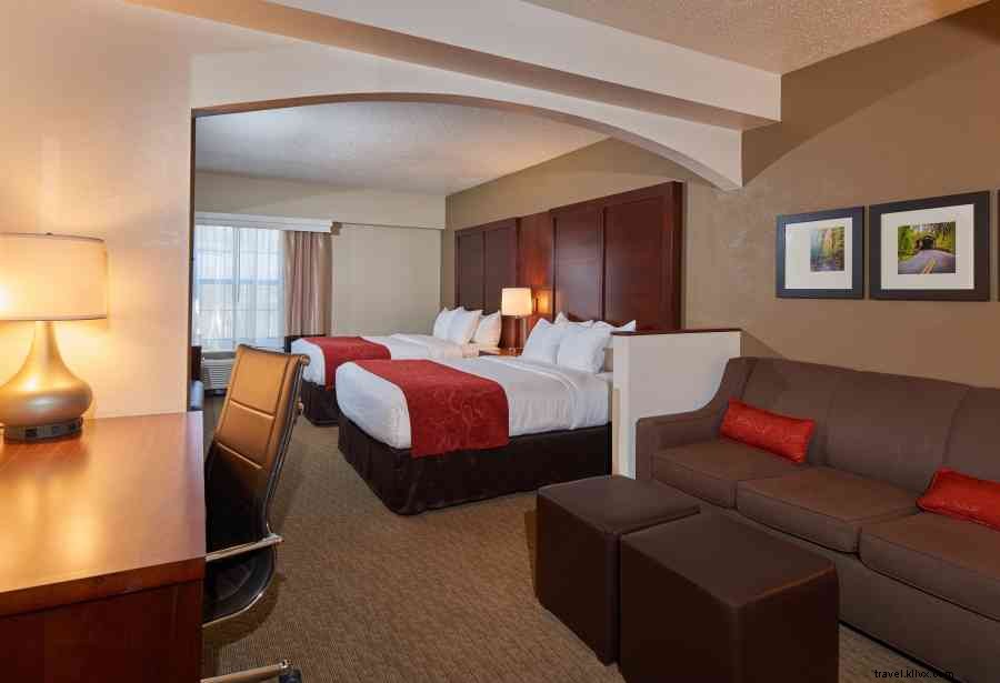 Omfort Suites Near Penn State está listo para su estadía, vacaciones o vacaciones 