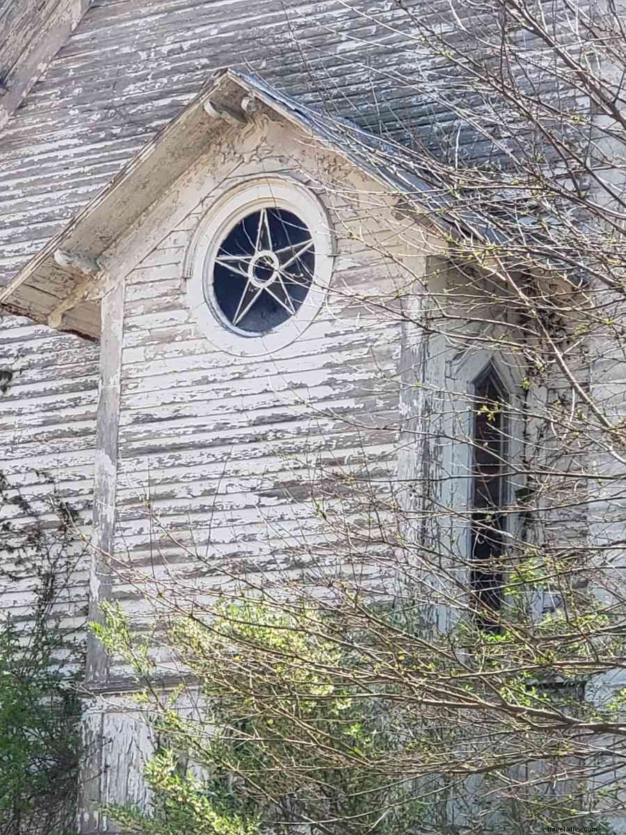 L inspiration de l église historique abonde à Happy Valley 