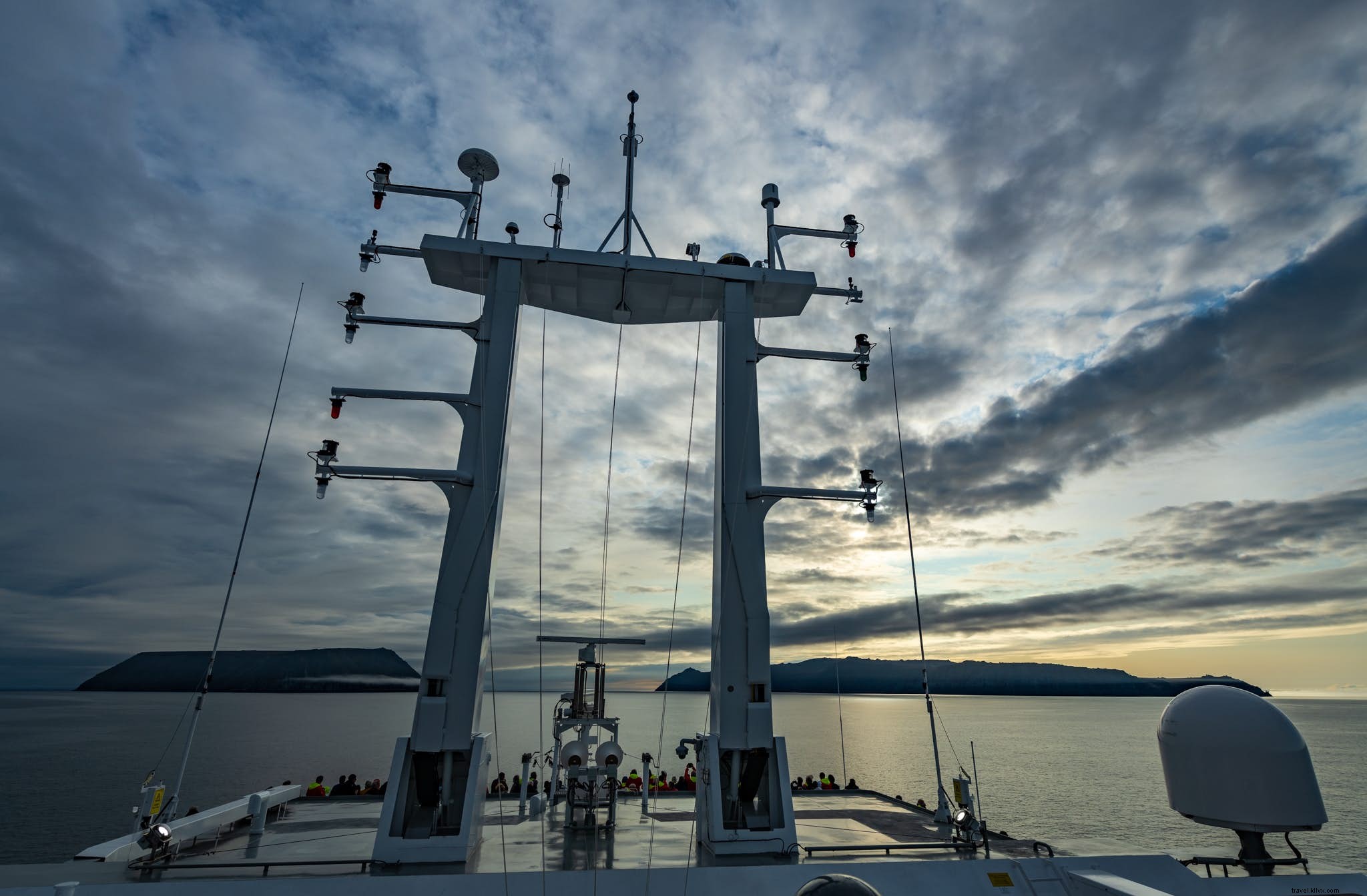 Faites un voyage sur le premier bateau de croisière électrique hybride 