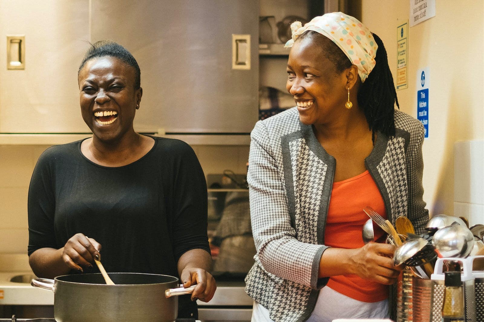 Makan dengan baik, berbuat baik:10 restoran meningkatkan kehidupan para pengungsi 