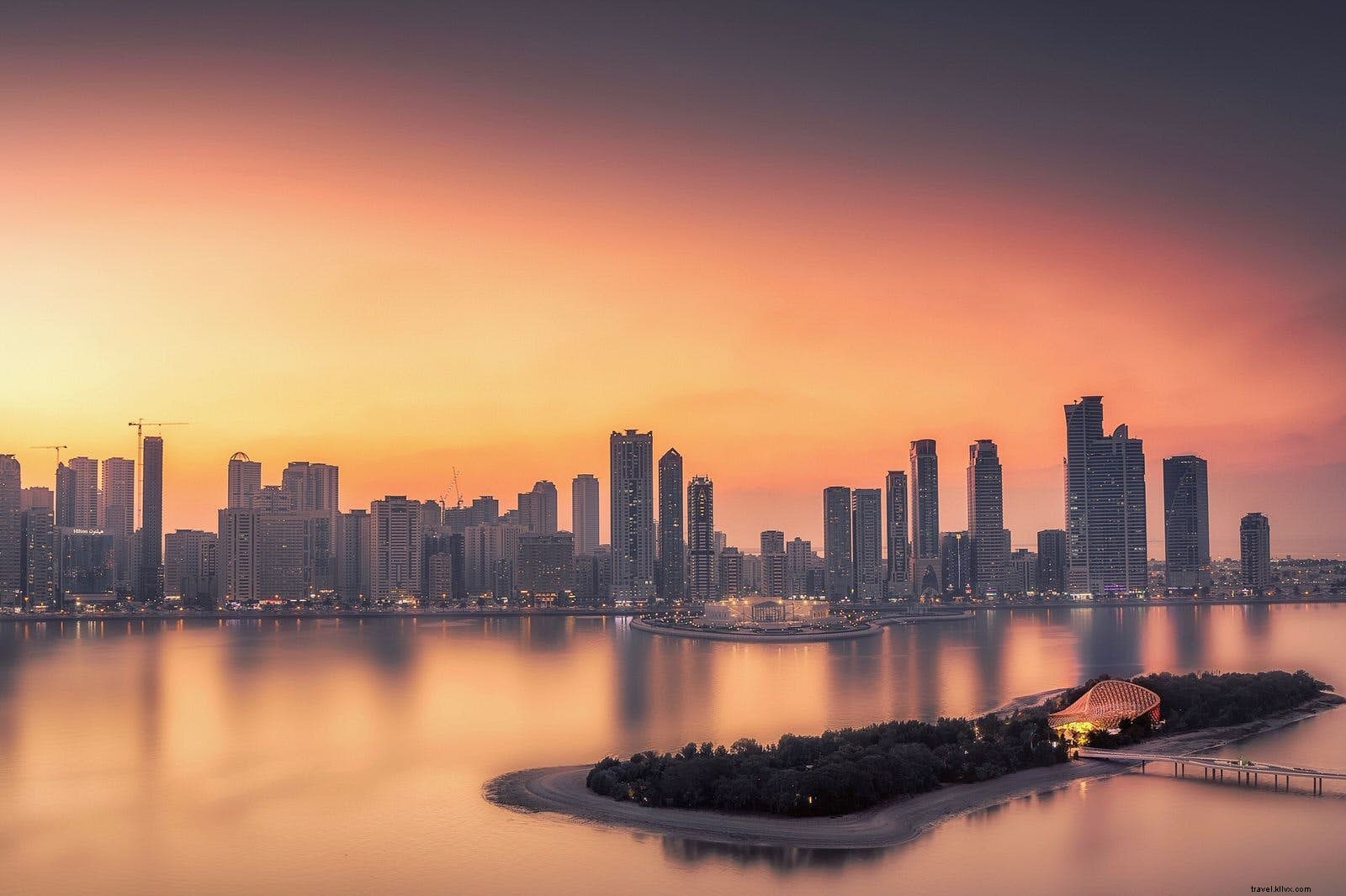 Alla ricerca del silenzio a Sharjah, l emirato emergente degli Emirati Arabi Uniti 