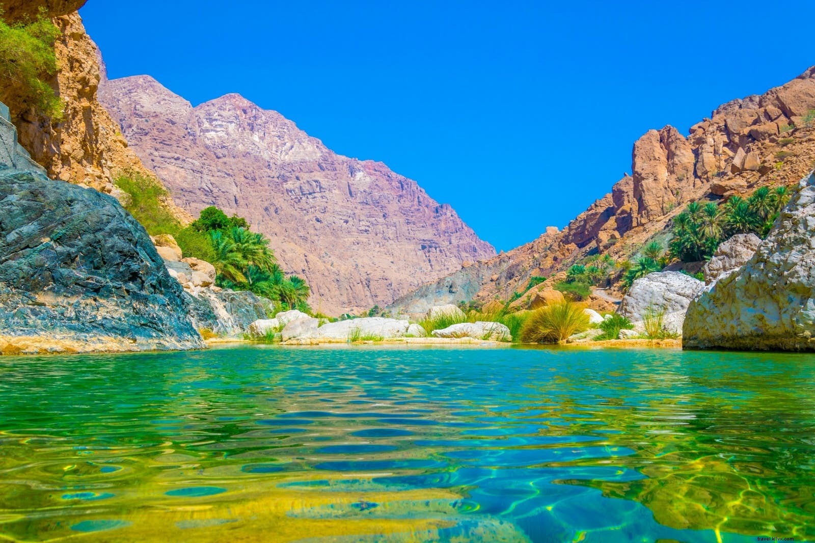 Wadi indah:mengunjungi  gurun vertikal  Oman 