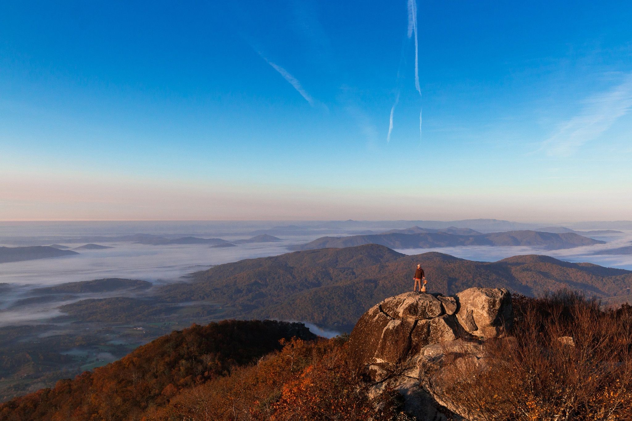 10 lugares espectaculares para ver el follaje de otoño en Virginia que no son el Parque Nacional Shenandoah 