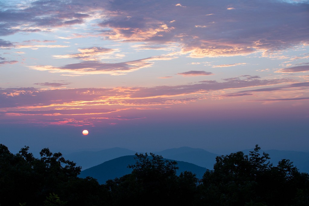 10 posti spettacolari per vedere il fogliame autunnale in Virginia che non sono il parco nazionale di Shenandoah 