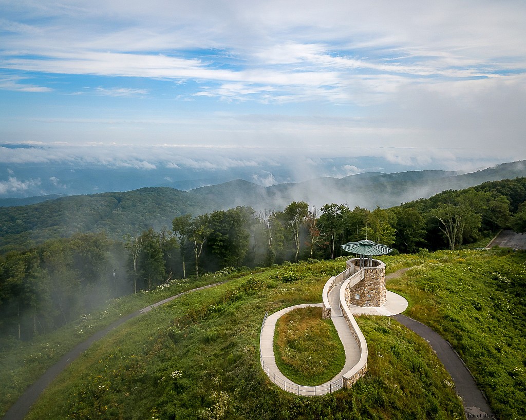 WanderLove:Perjalanan Jalan Melalui Virginia Barat Daya 