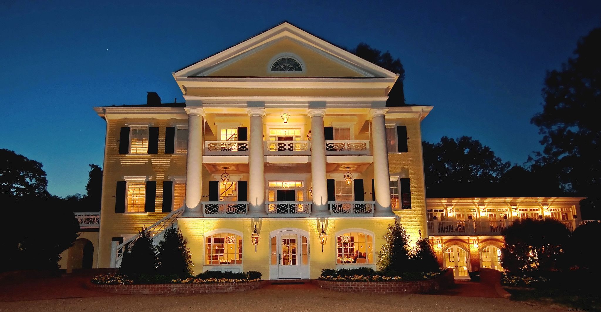 The Virginia is for Lovers Romantic Getaway Guide 