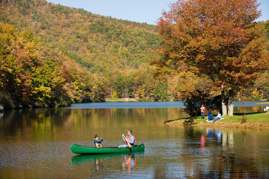 アウトドアアドベンチャーのためのバージニア州の10の見事な湖 
