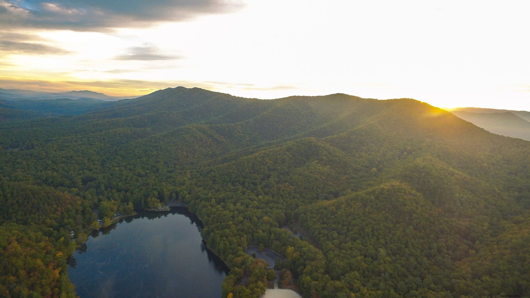10 splendidi laghi in Virginia per avventure all aria aperta 