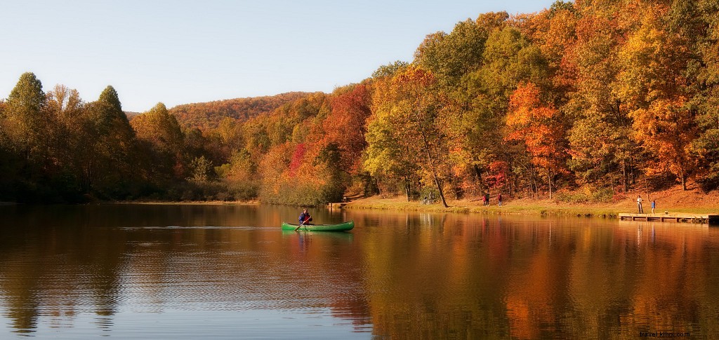 Escapadinhas para acampamento de outono na Virgínia 